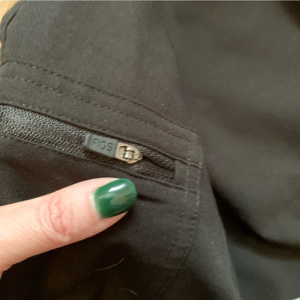 Figs Scrub Pants - Picture 6 of 9
